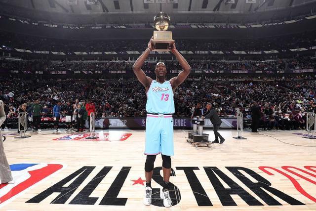 怀特三双绿军大胜活塞6连胜 骑士险胜步行者